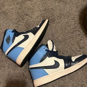 Nike Women's High-Top Air Jordan 6.5